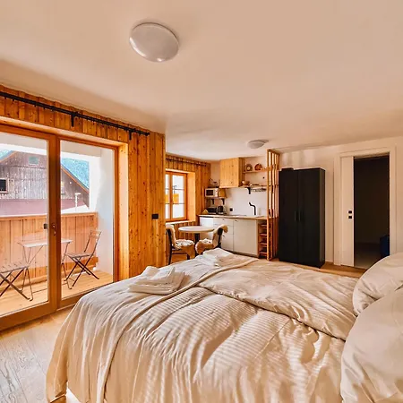 Maison Lenka *