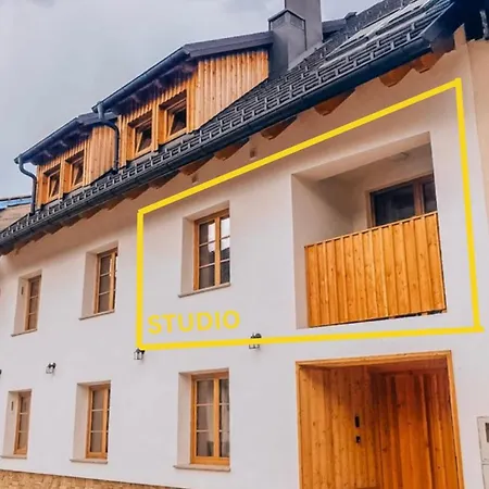 Pensión Maison Lenka *