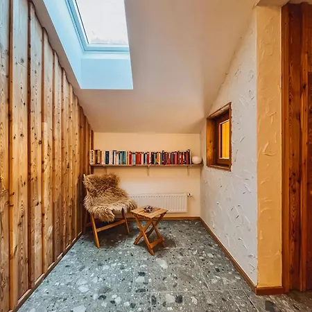 Maison Lenka 3*